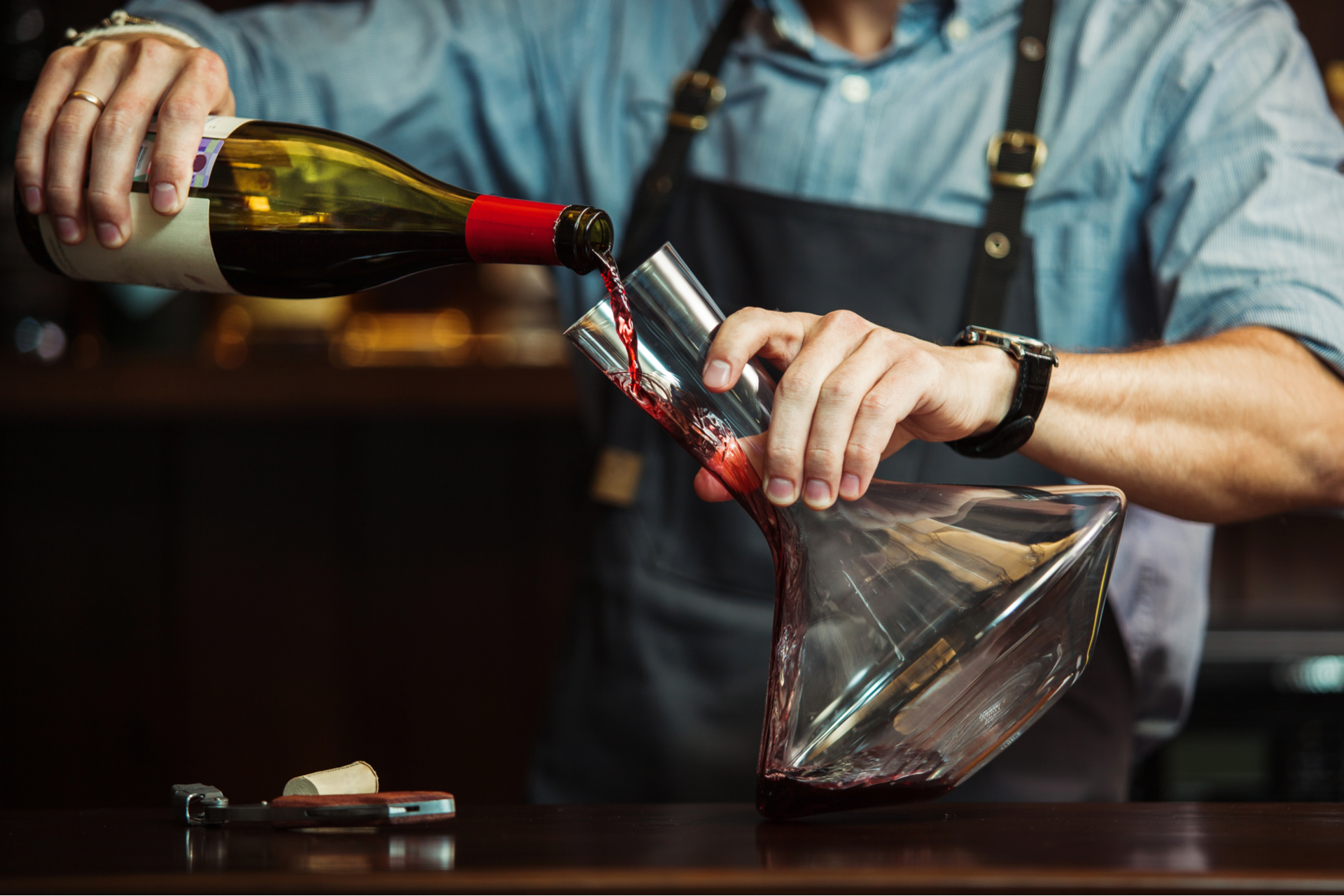 Wein dekantieren