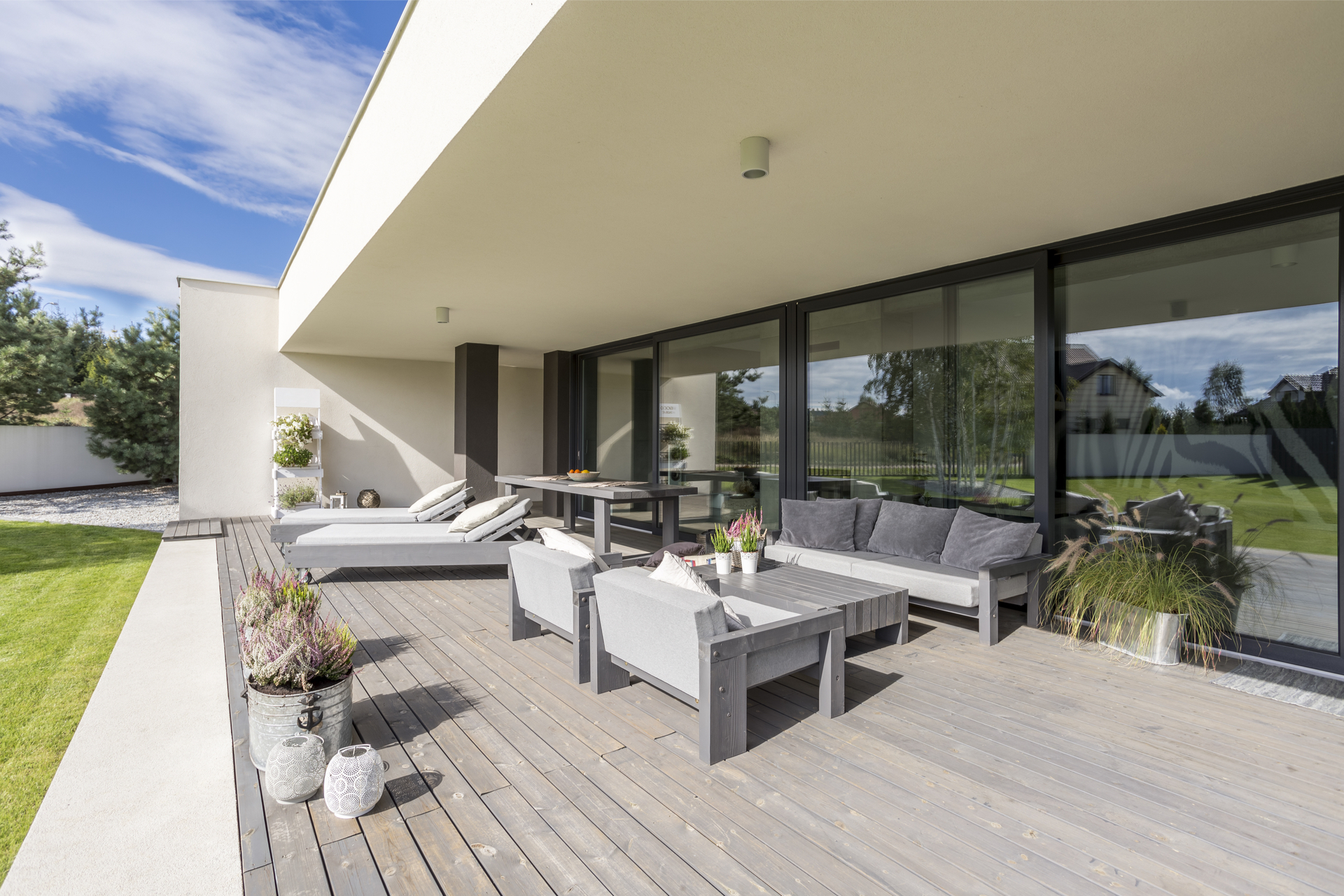 Terrassenwohnung kaufen und Privatsphäre geniessen