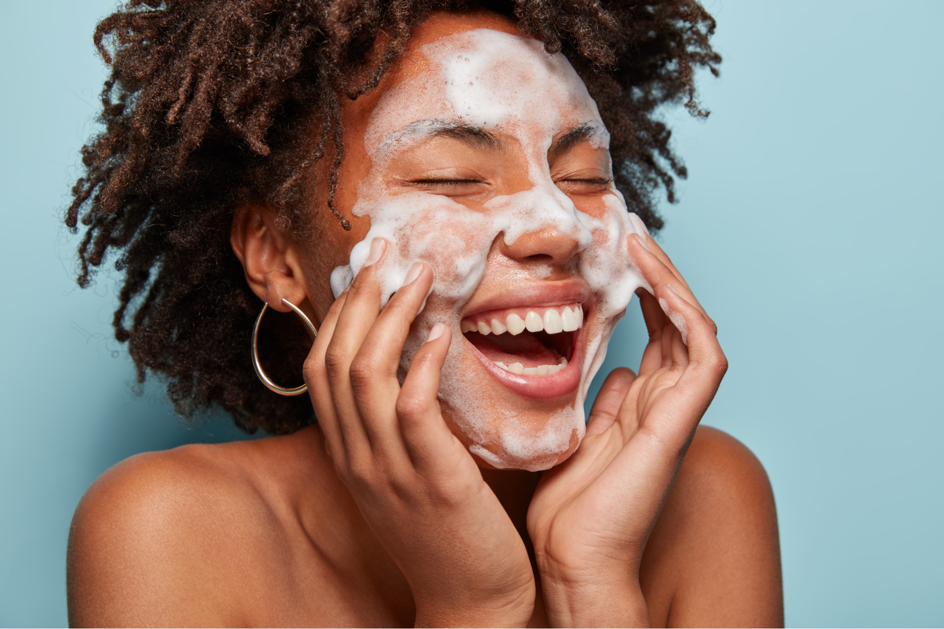 Eine Gesichtsreinigung an den eigenen Hauttyp anpassen