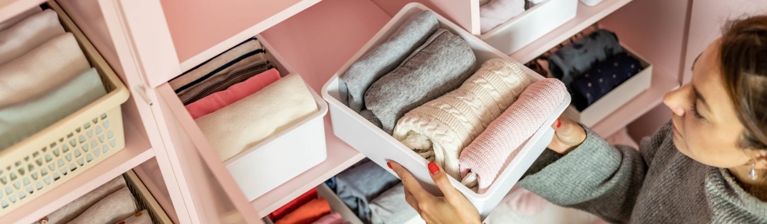 Banner image for content hub page: How to Organise Your Wardrobe and Choose an App to Sell Clothes