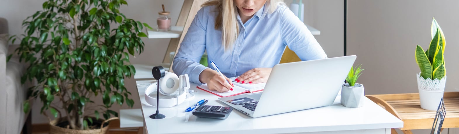 Banner image for content hub page: Plan Ahead for 2025: UK Bank Holidays &amp; Delivery Advice