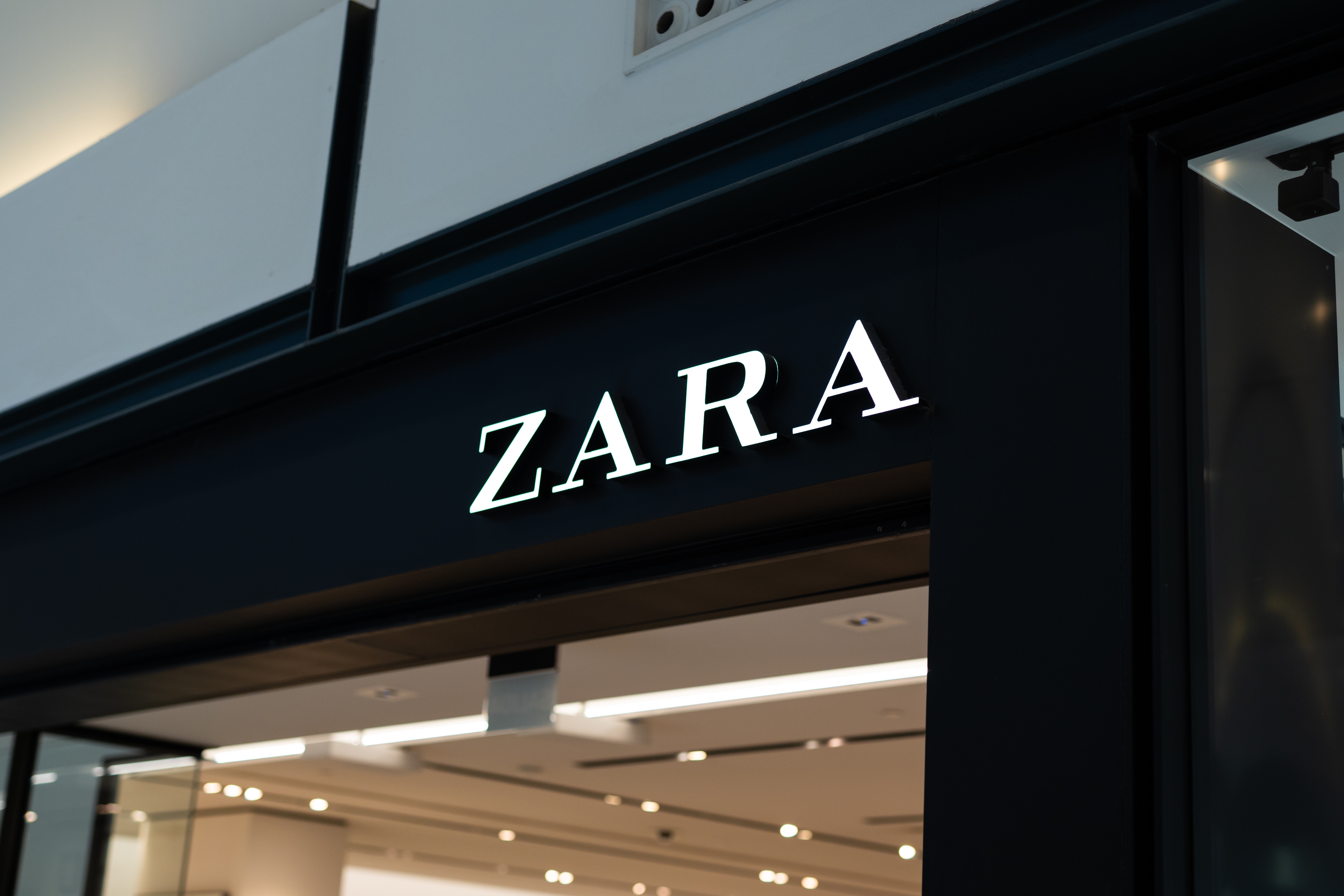 Zara store and online returns
