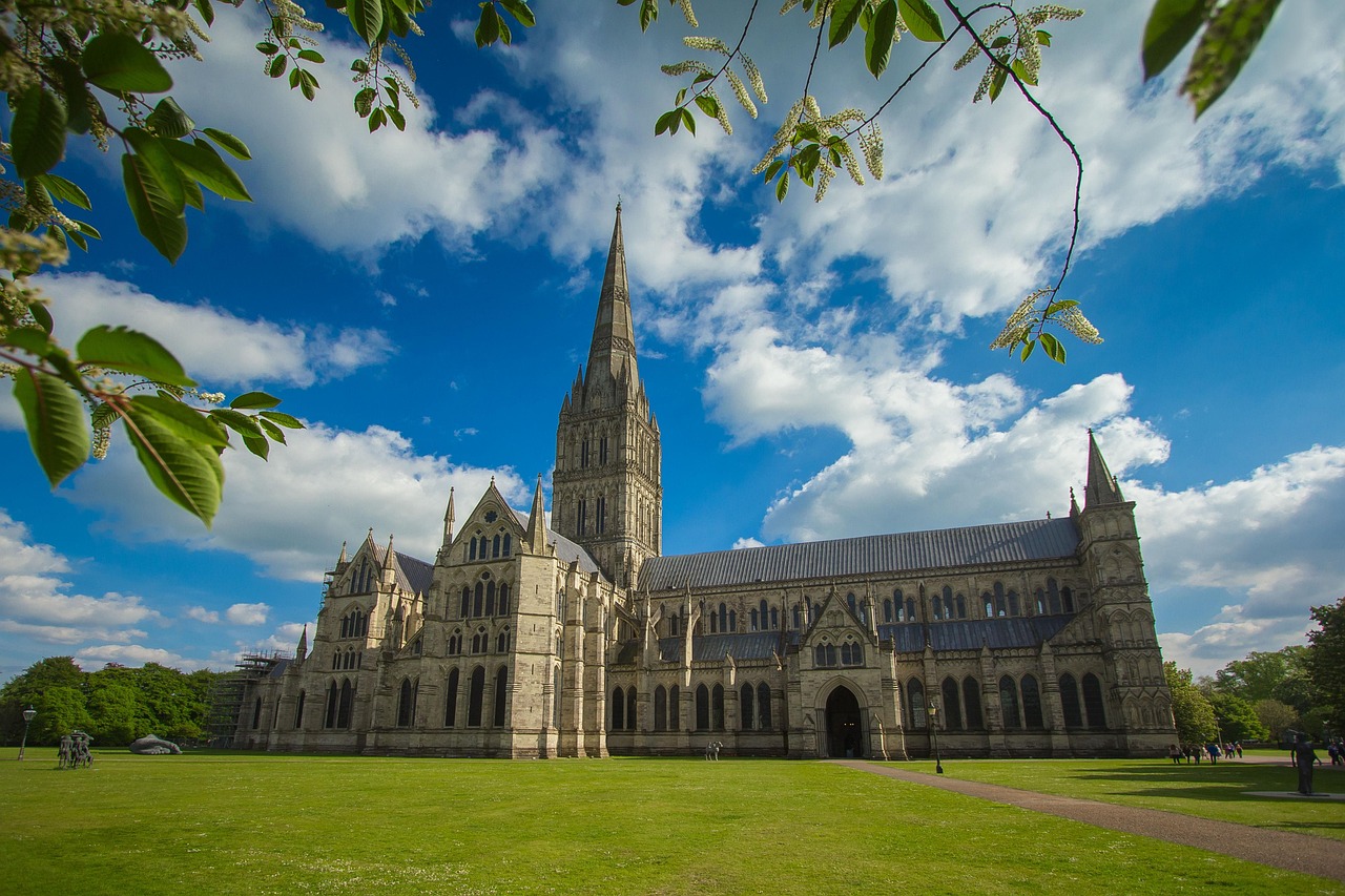 Salisbury Cathedral on a clear blue day