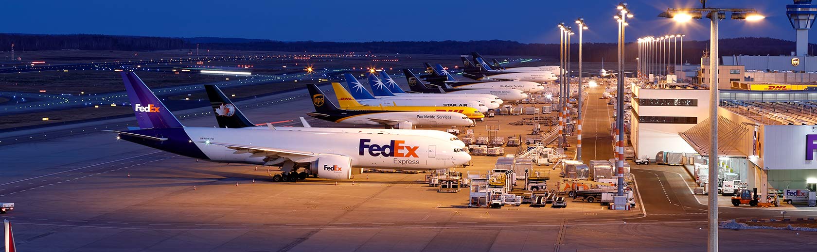 Banner image for content hub page: How to Send a Parcel Abroad: A Beginners Guide