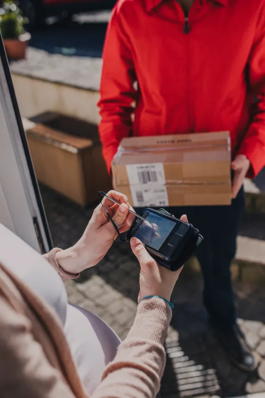 Parcel Delivery & Courier Services | Send a Parcel | Parcel2Go