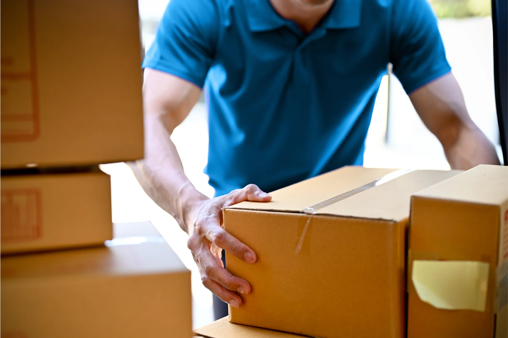 Evri courier man collecting parcel