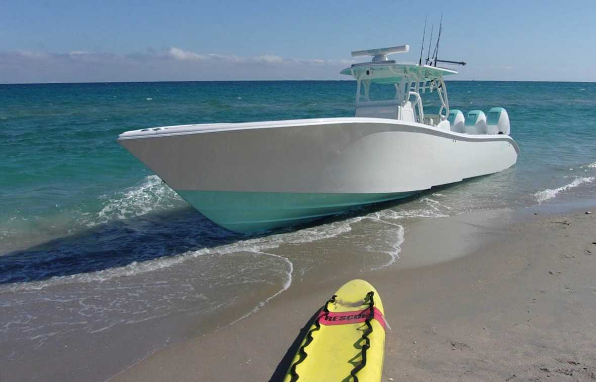 The boat that struck Carter Viss