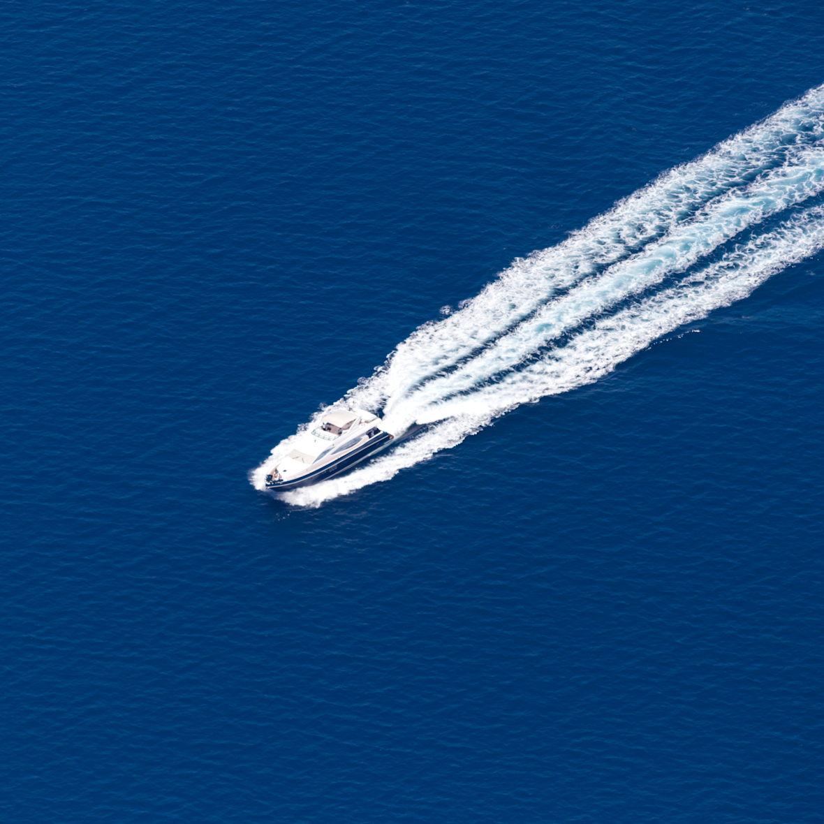 motoryacht