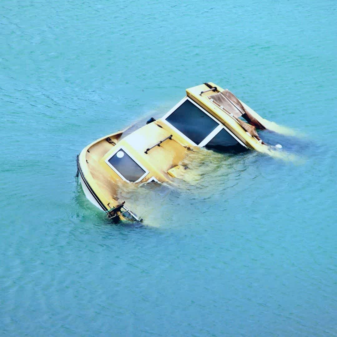 What is the main cause of fatal boating accidents?