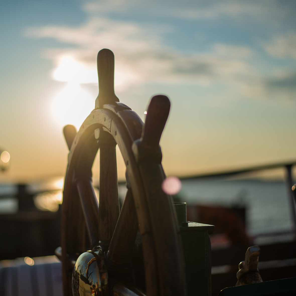 Rudder, tiller, and wheel: The basics of steering