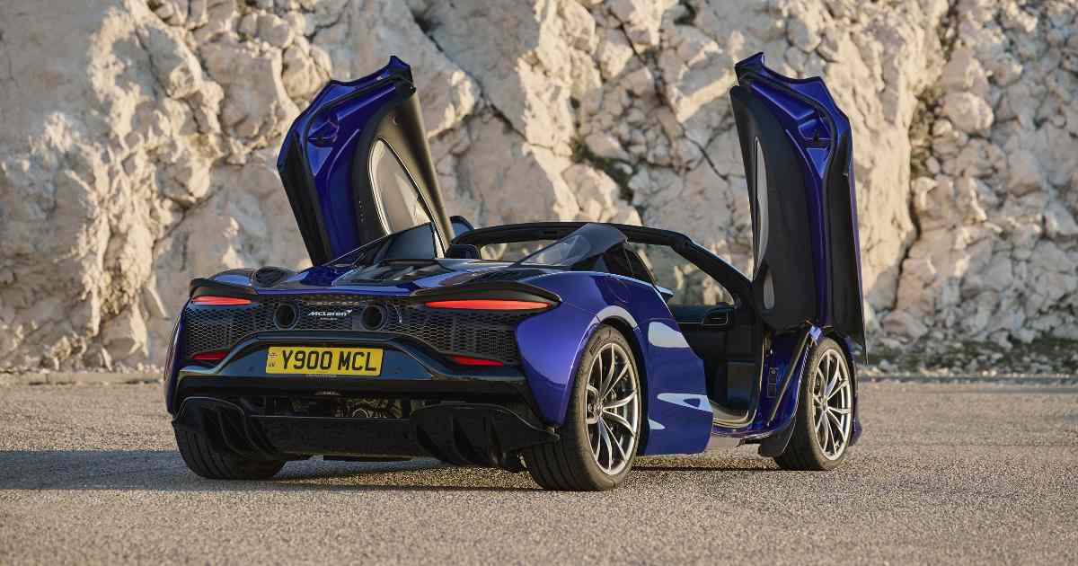 McLaren Artura Spider | McLaren New Forest | Harwoods Group