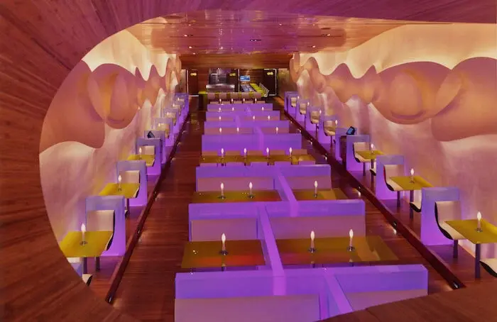 Innenansicht des Restaurants Morimoto in Philadelphia