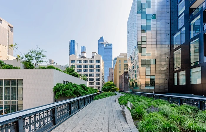 Manhattan's high line elevated greenway