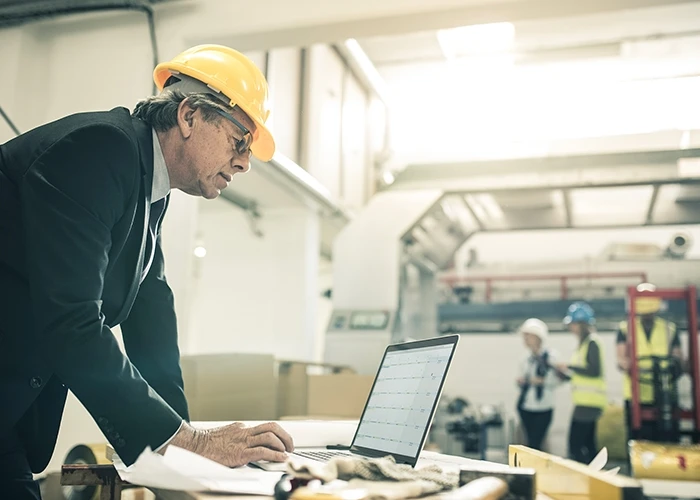 Es importante analizar los sistemas que regulan las principales actividades de la empresa antes de recurrir a la tecnología para solucionar un problema.