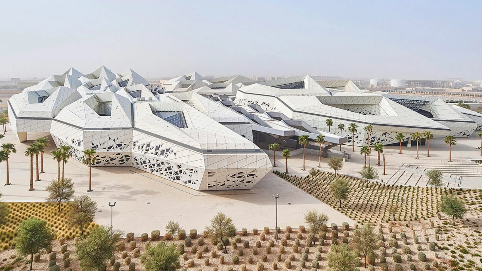 Zaha Hadid Architecture s Queen Of The Curve zaha-hadid-architecture-s-queen-of-the-curve