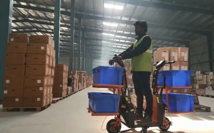 Greendzine LSEV MOPTtro 電動車両 倉庫