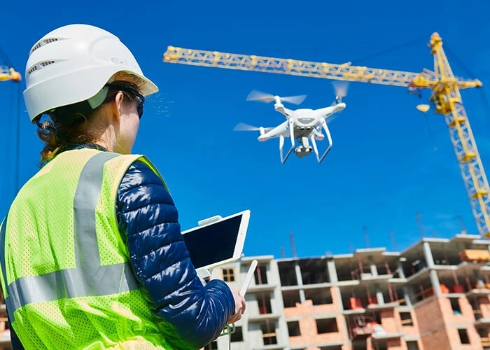 テクノロジーの導入は建設業界の再生