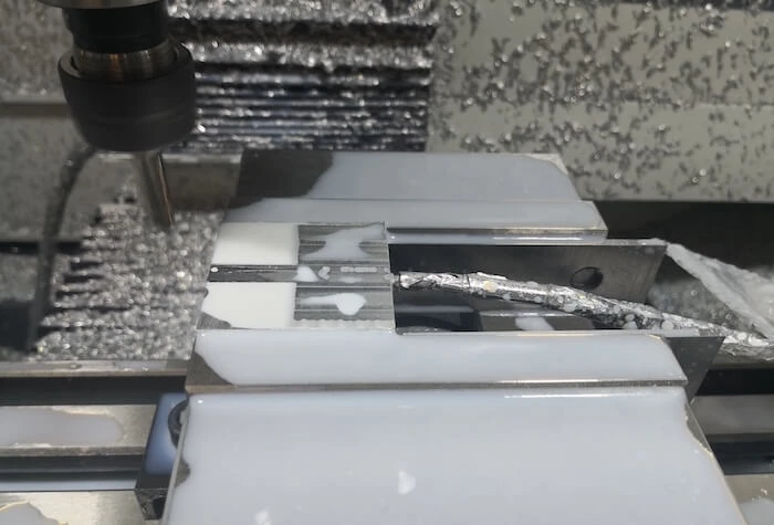 Die sogenannte ā€˛Kaltmetallfusionā€ : Im Spritzgussverfahren verbindet das Team von Tri-D Dynamics Pulvermetallurgie mit Raketentechnik. Mit freundlicher Genehmigung von Tri-D Dynamics.