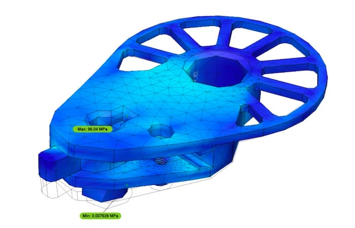 Mithilfe von Generativem Design konnte das indische Startup Social Hardware den Handgelenkverbinder „Avocado“ bei gleichen Festigkeitseigenschaften deutlich leichter konstruieren. Mit freundlicher Genehmigung von Social Hardware.