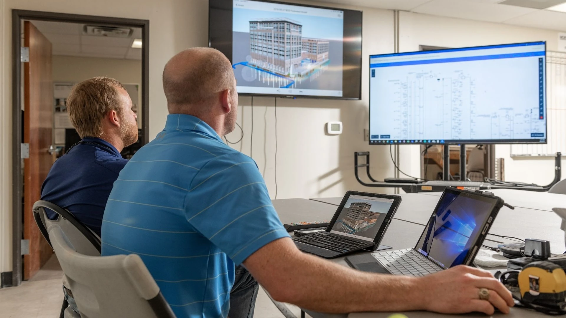 プロジェクトのプレコンストラクション段階は予算やリスクの軽減からチーム編成や人間関係の構築まであらゆることを包含する