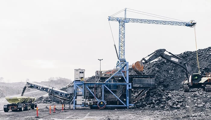 在为期10周的电动车辆的试验中，沃尔沃和斯堪斯卡将瑞典哥德堡Vikan Kross采石场的现场排放量减少了98%