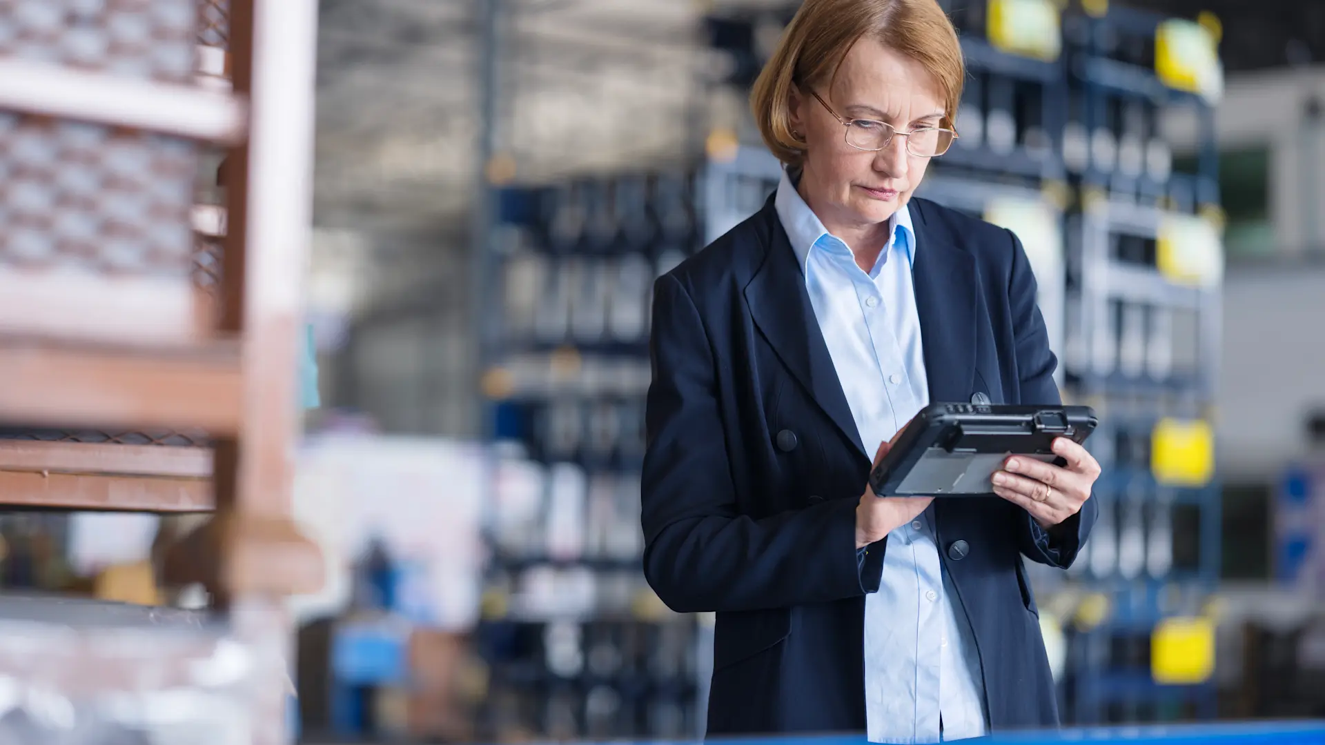 What is a smart factory? How to build a smart factory