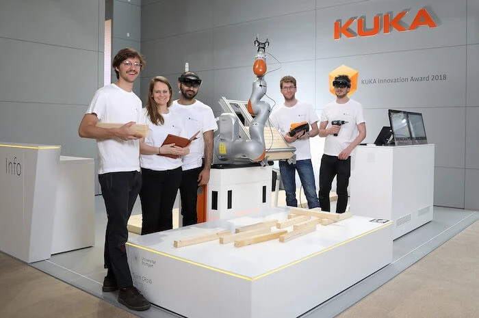 KUKA Innovation Awards CRoW シュトゥットガルト大学チーム ロボット 建設