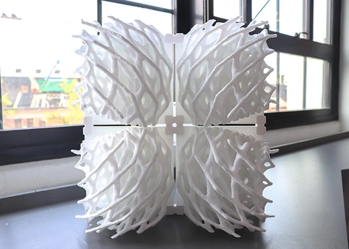 A vascular-inspired lattice cladding system