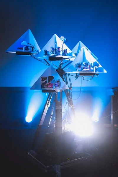 five-robot Tripods One installation inspired by the movie Alien