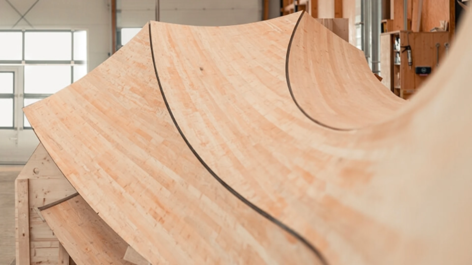Timber Beanding New ways of naturally bending wood are all about curve appeal