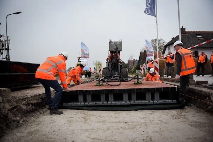 construction-technology-2020-plasticroad