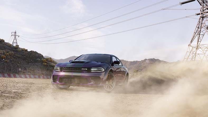 The Innovation of CG Car Ads with Punctum Images