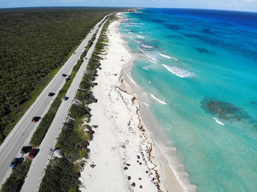 Top Benefits of Renting Vehicles with Jumbo Car