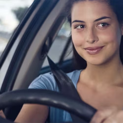 500x500-conduire-a-baie-mahault-voiture-location