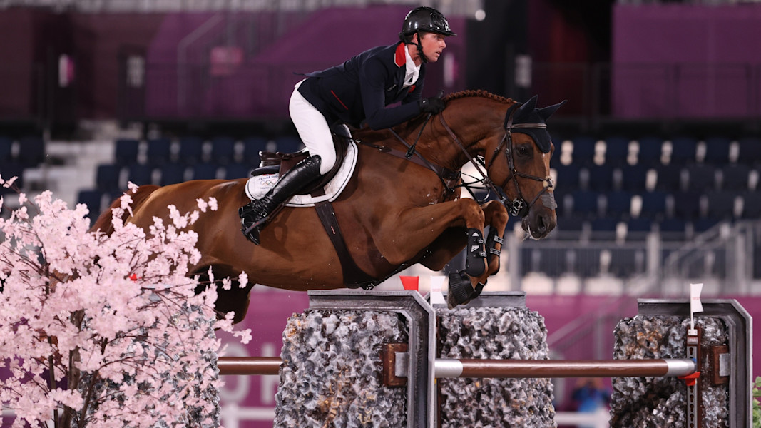 Maher soars to show jumping gold | Team GB