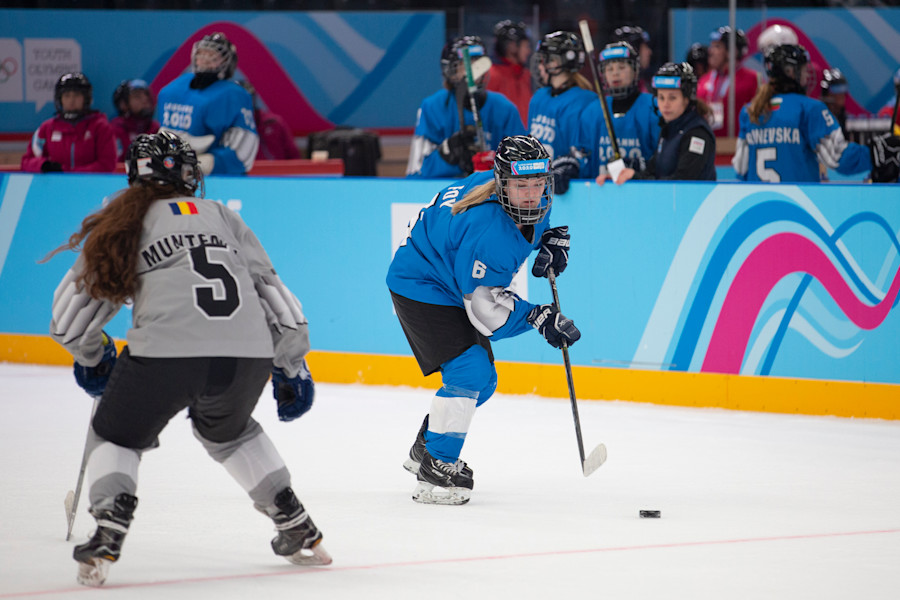 Team GB ice hockey players near mixed country success Team GB
