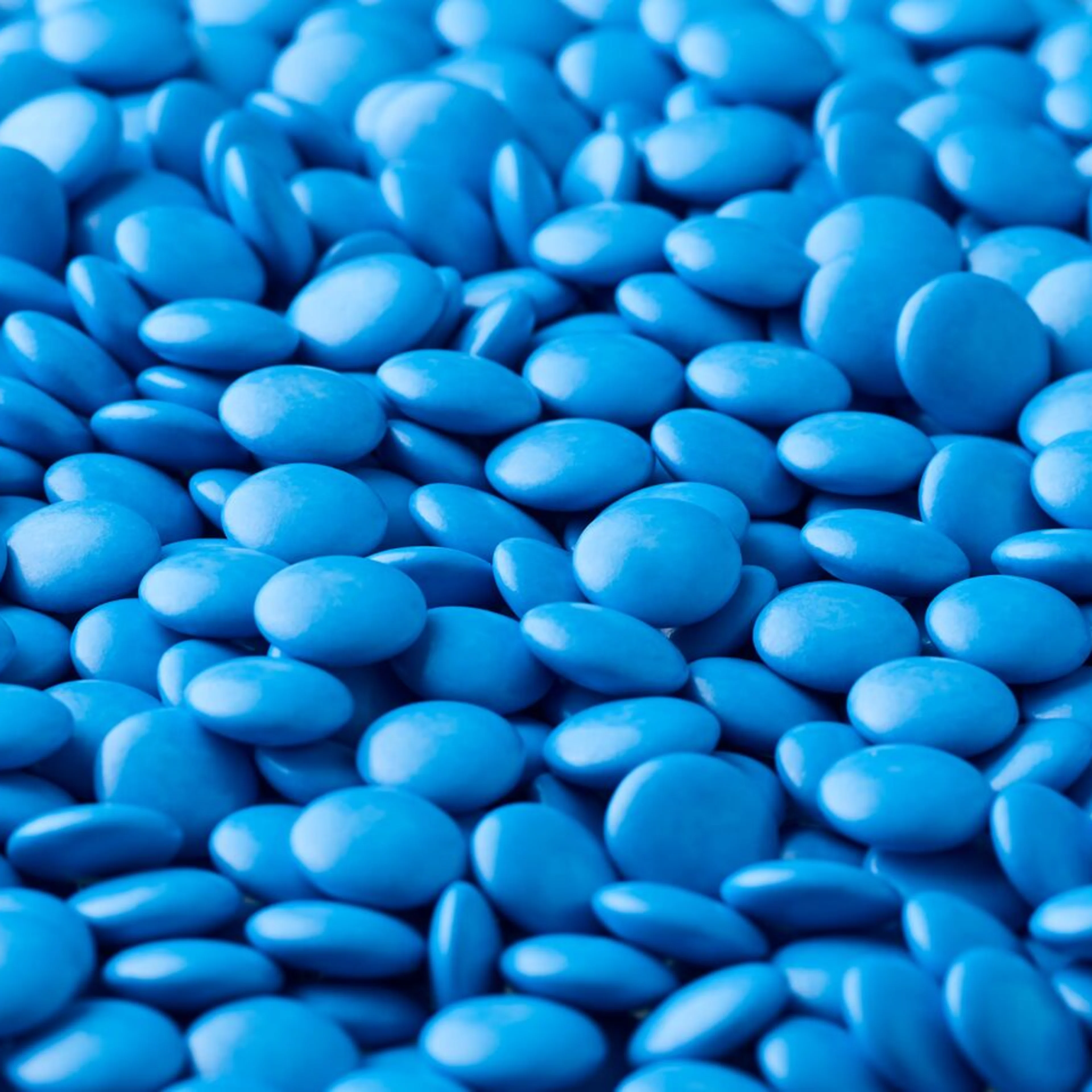 large-Oterra-org-blue-dragees-wp-0322