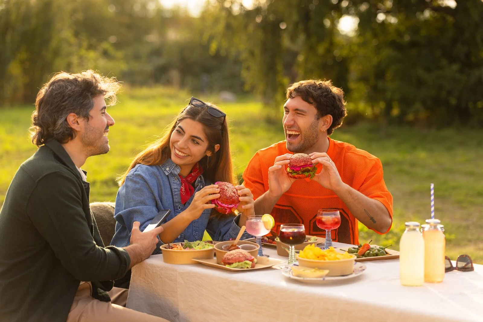 large-Oterra-noodles-outside2-couple-LS-1125