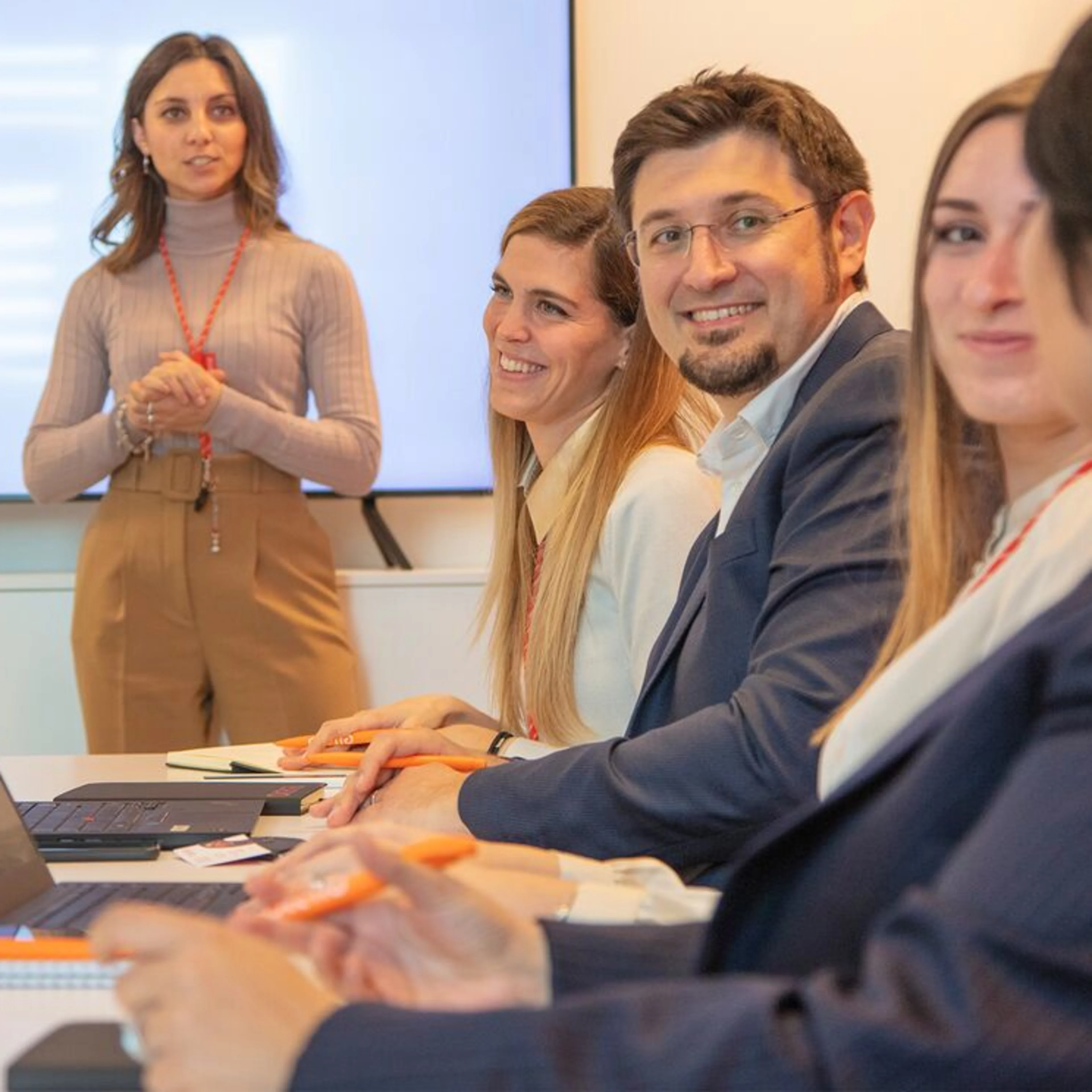Oterra Parma Meeting room with presenter ppt
