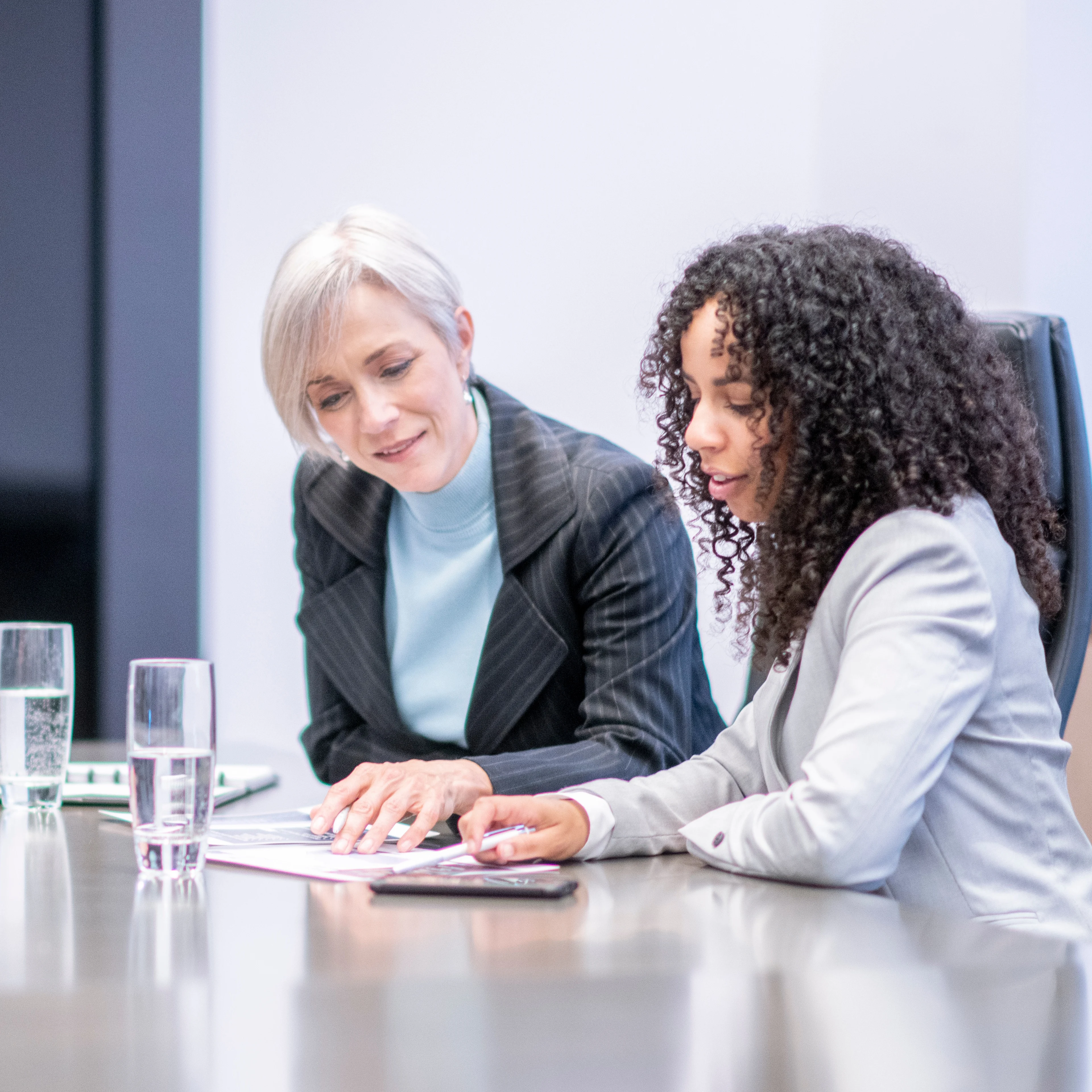 04-IMAGE Oterra-at-office-1072756066