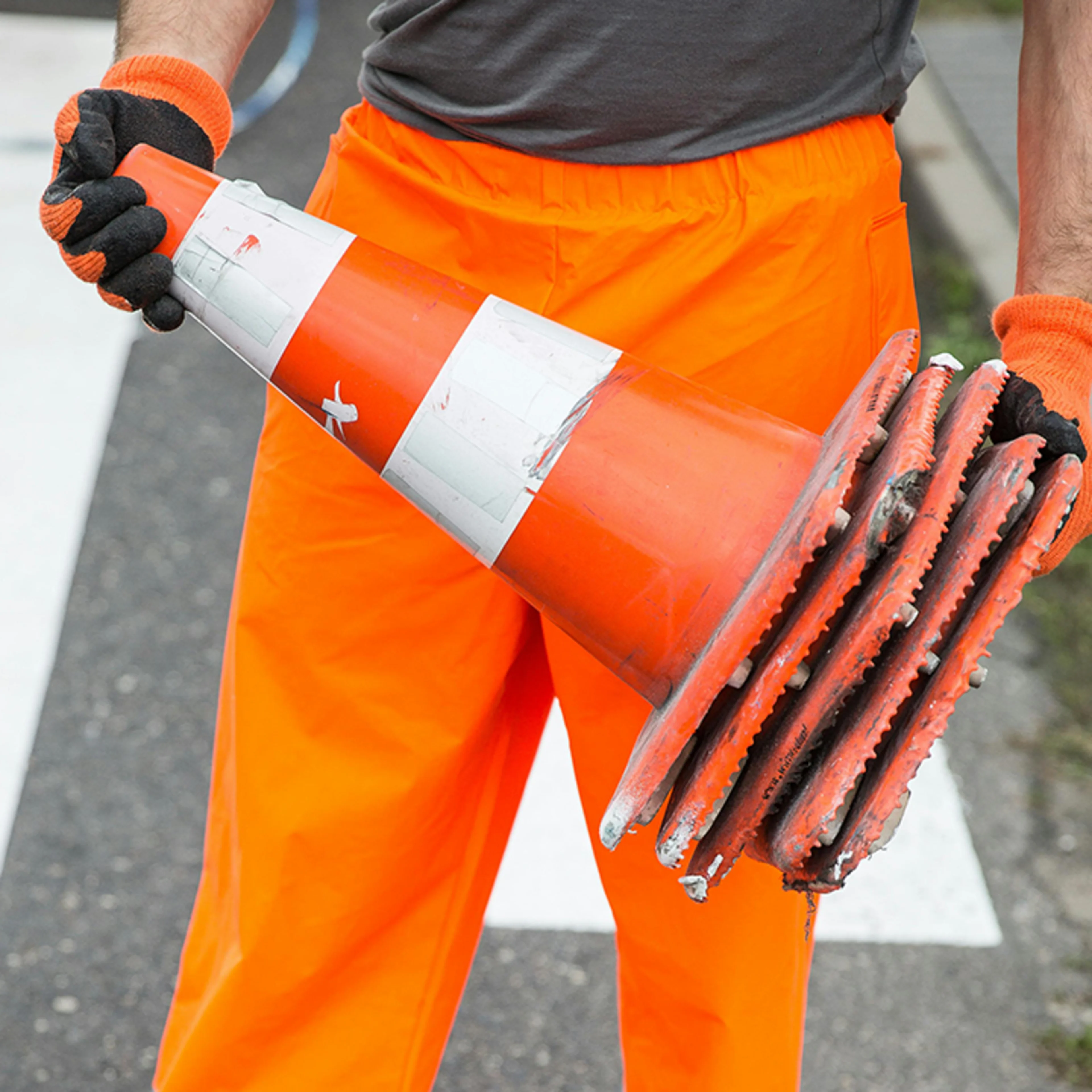 orange caution