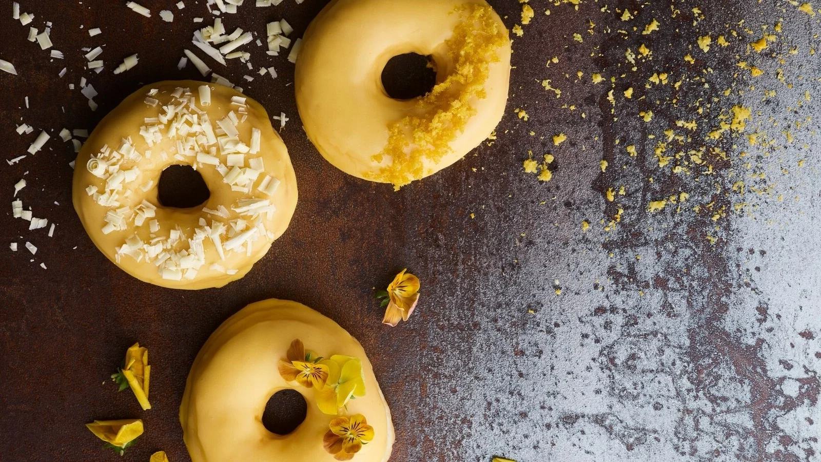 large-Oterra-yellow-doughnut-filling-FG-0622