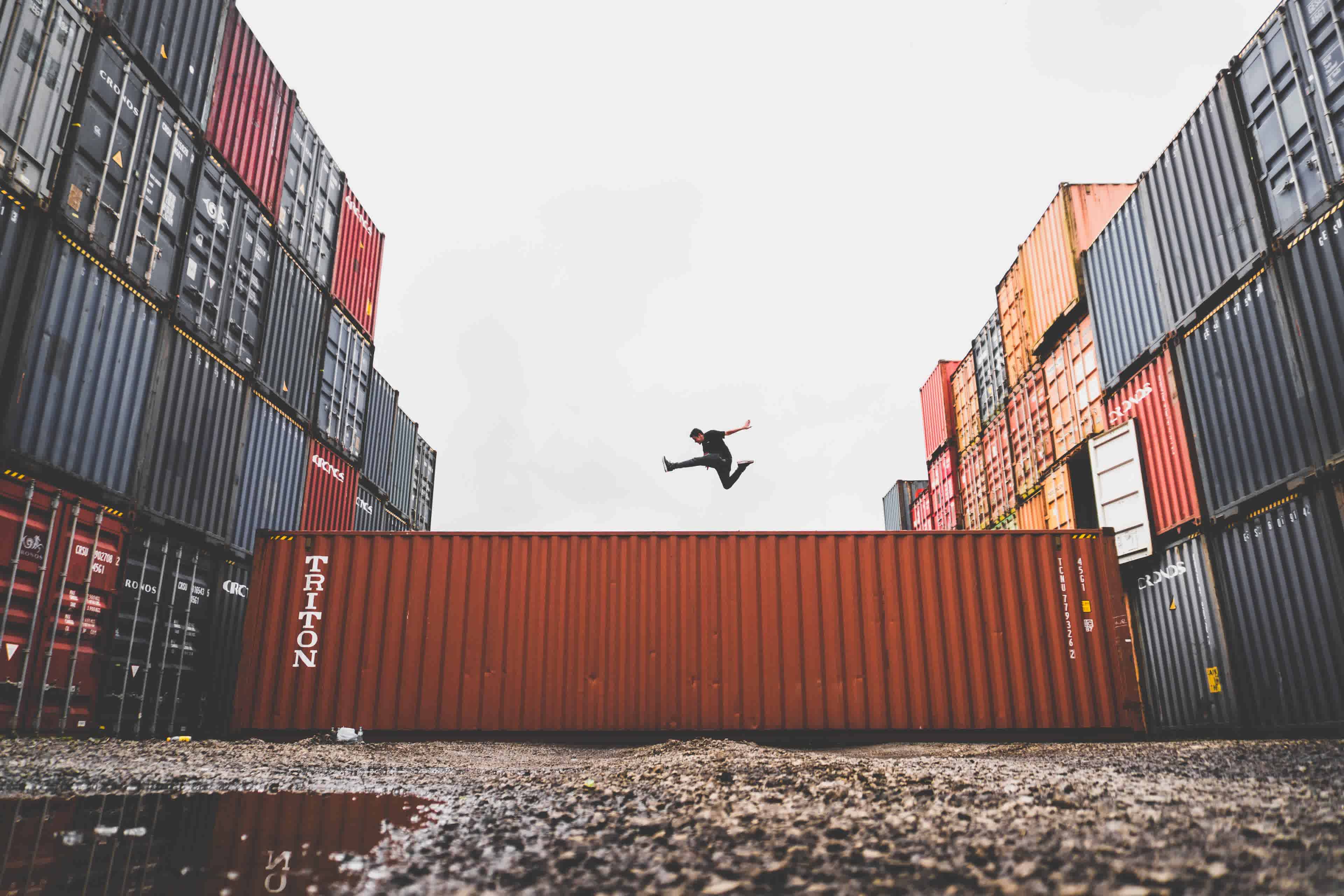 Windows Server and SQL Server licensing in containers