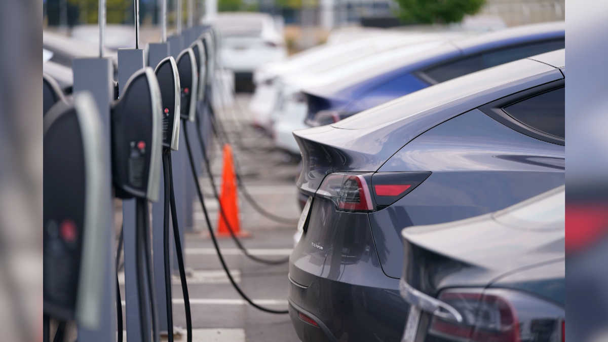 new-tax-credit-requirements-to-limit-qualified-electric-vehicles-for