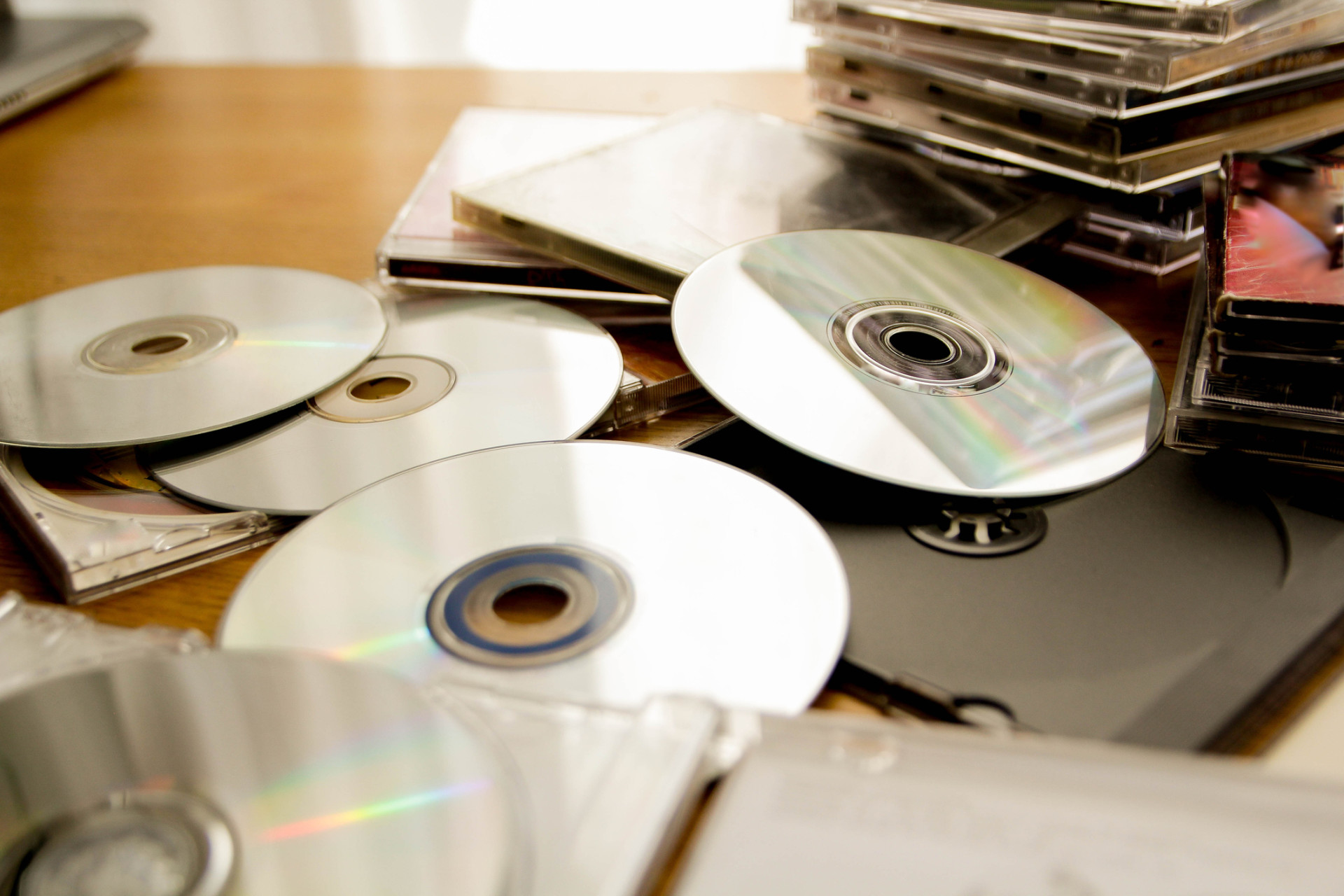 History of the CD: 40 years of the compact disc - BBC Newsround