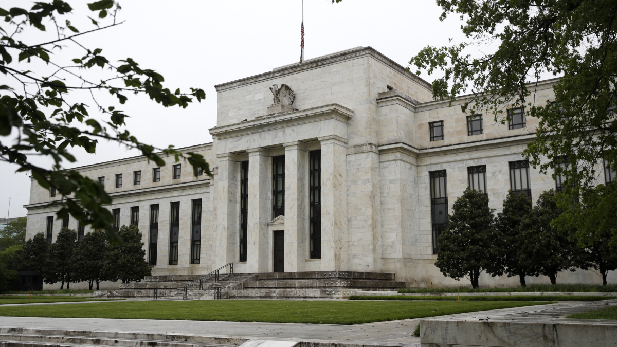 Fed: Will Use 'Full Range of Tools' to Boost Economy