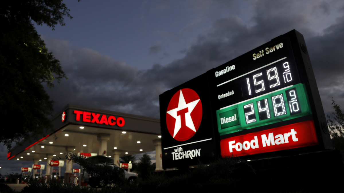Gas Stations Lean Into 'Mini-Mart' Roots to Survive Coronavirus, Oil Price Slumps