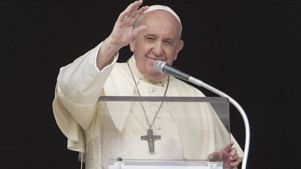 Need2Know: Debate Night, Papal Endorsement & Quibi Calls It Quits
