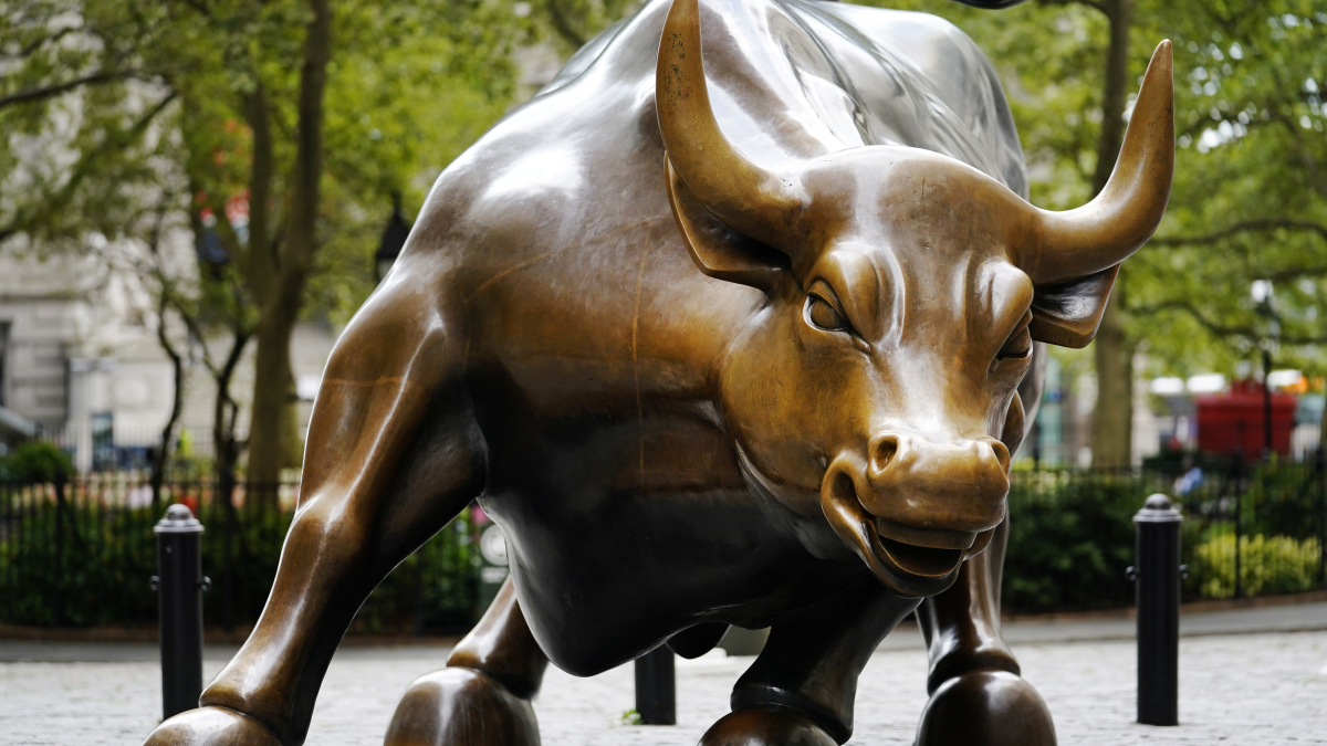Stocks Bounce Back on Wall Street as Tech Bloodletting Halts