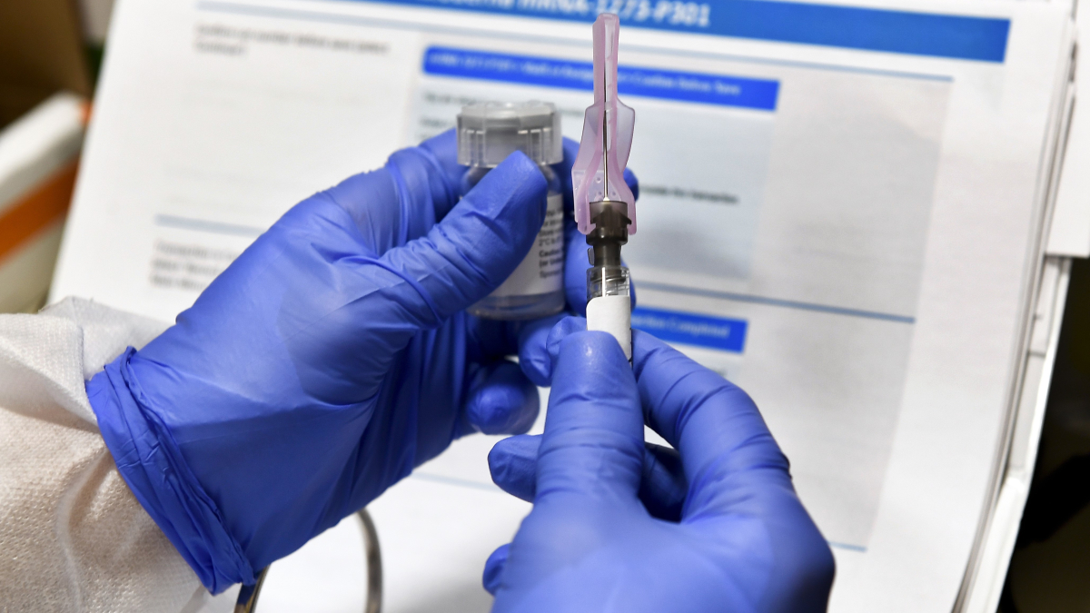 Moderna's Coronavirus Vaccine Shows Early Success in U.S. Tests